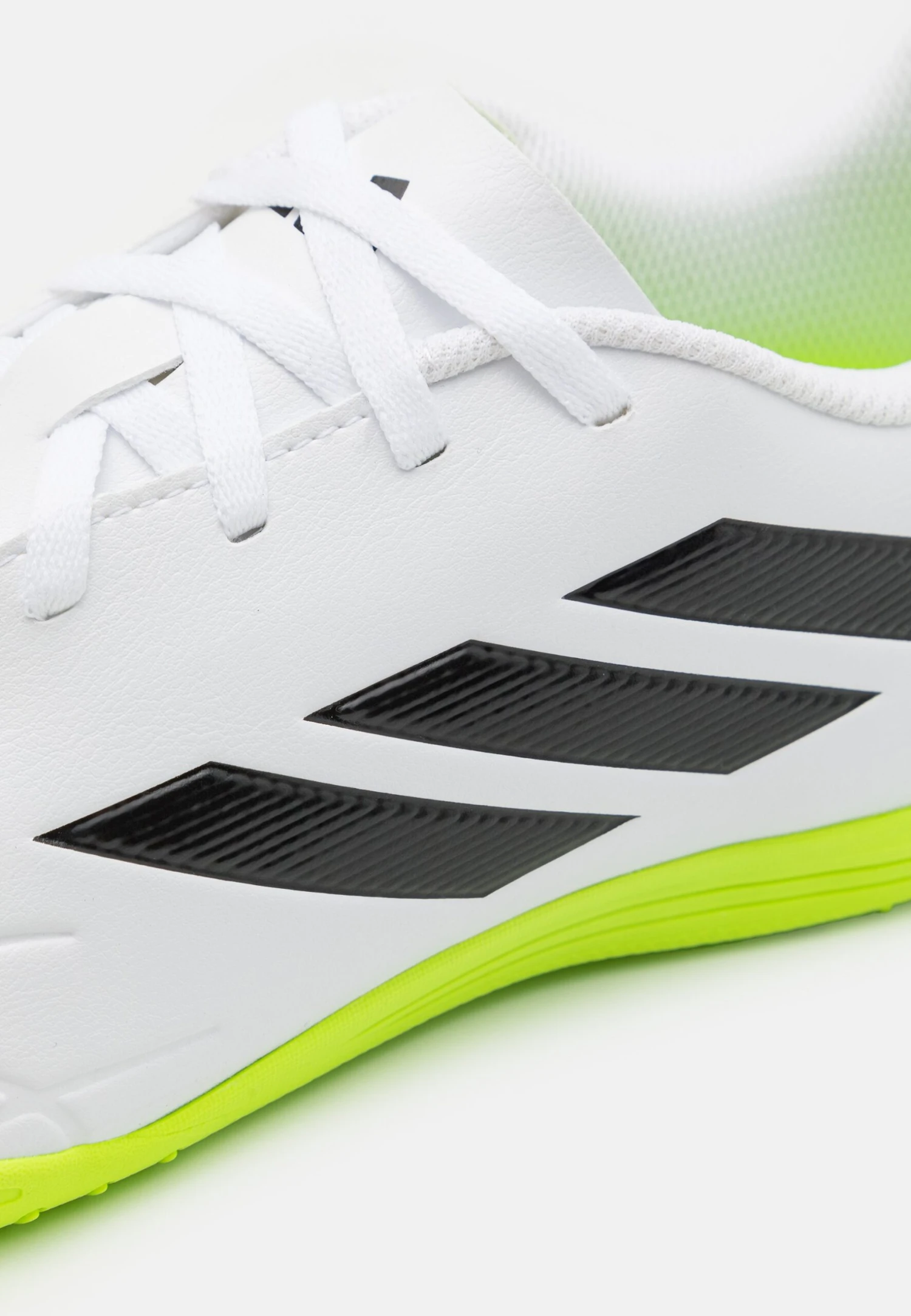 ADIDAS PERFORMANCE Copa Pure 4 In - Fotballsko Innendørs - Footwear White/Core Black/Lucid Lemon - Bilde 6